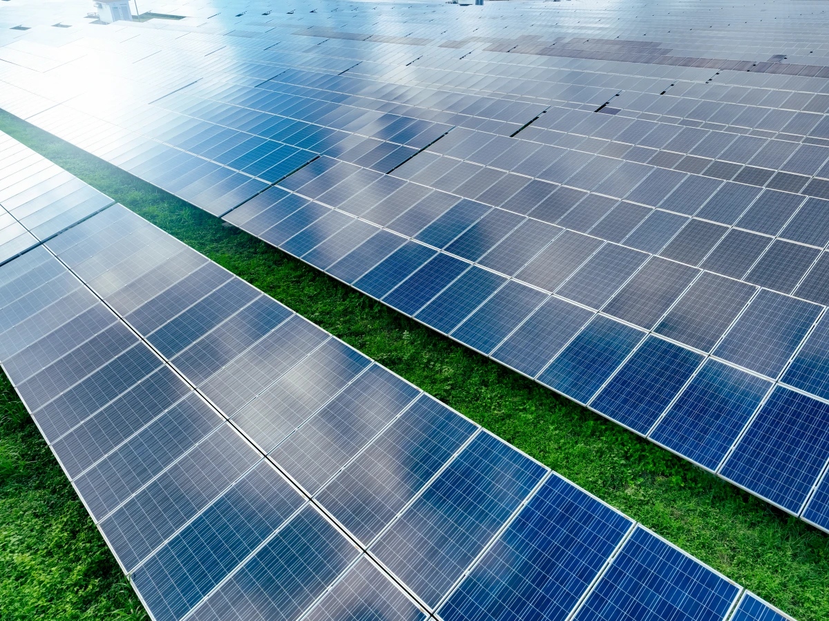 Les nouvelles législations sur les énergies renouvelables : enjeux et perspectives